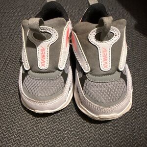 Nike Air Max Sneakers Kids 4C Gray and Pink Easy On/Off VGUC